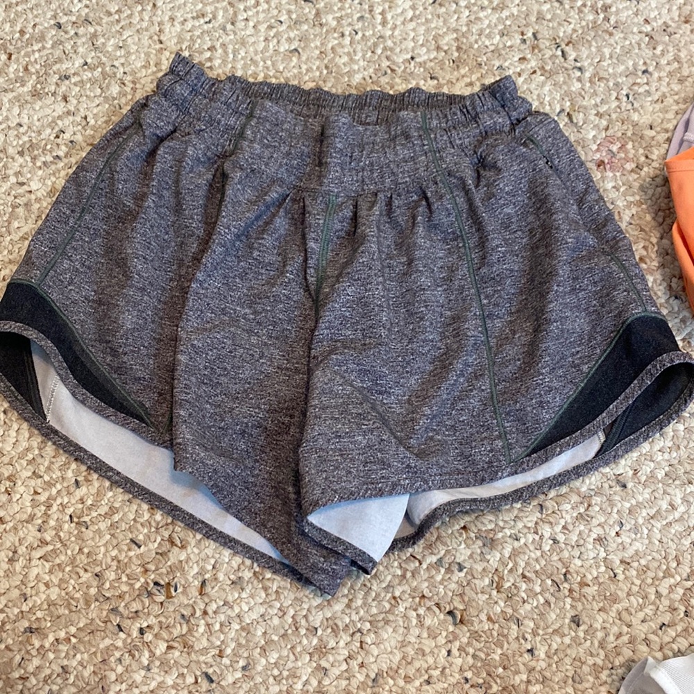 Grey Hotty hot low rise lined shorts 4 inch (size 6)